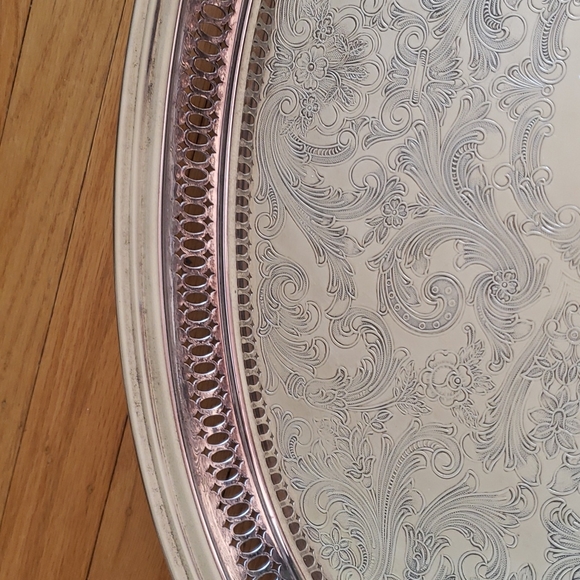 Vintage Kent silversmiths oval serving tray - Picture 7 of 16